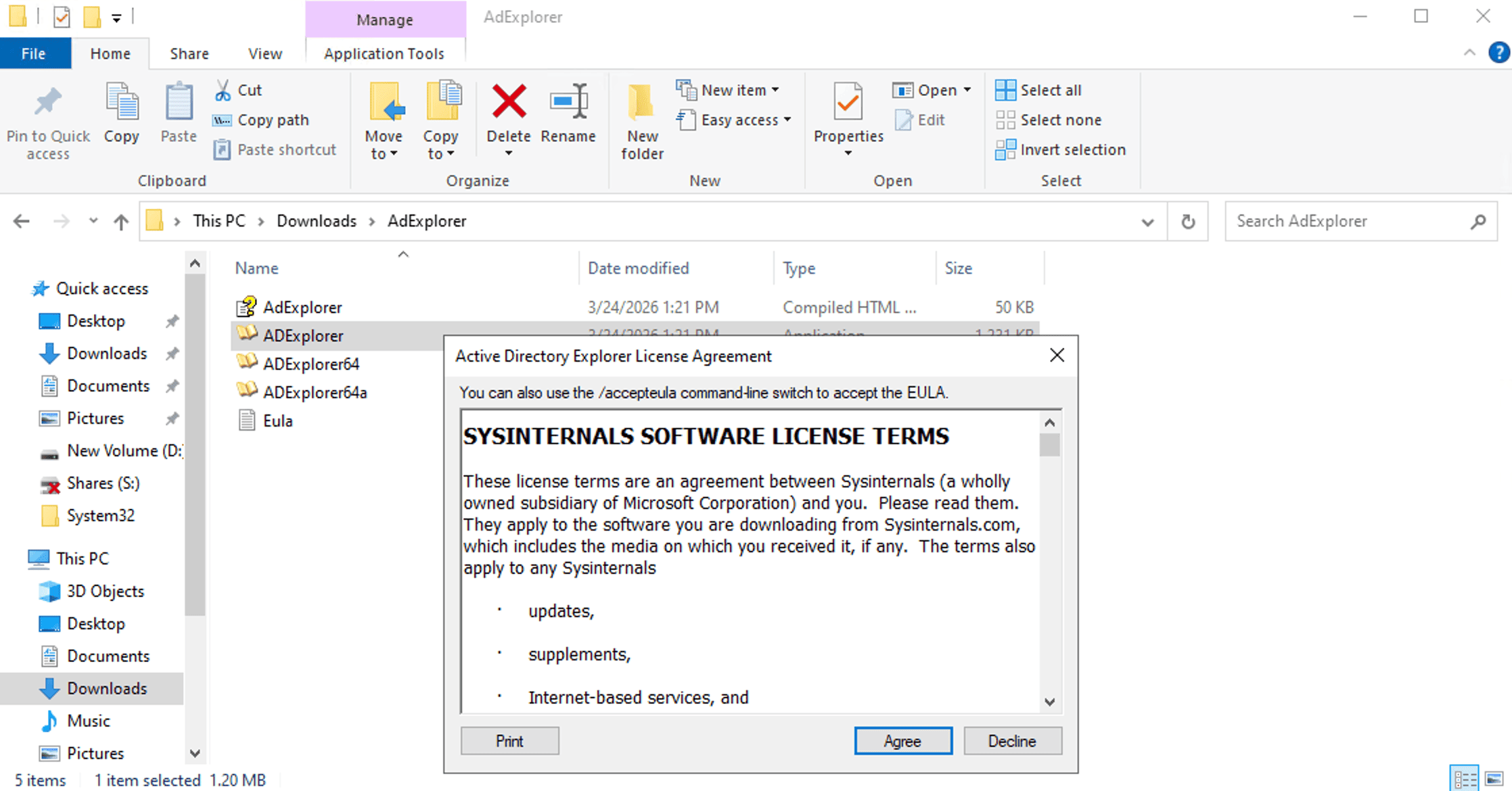 AD Explorer EULA prompt on first launch with Agree and Decline options.